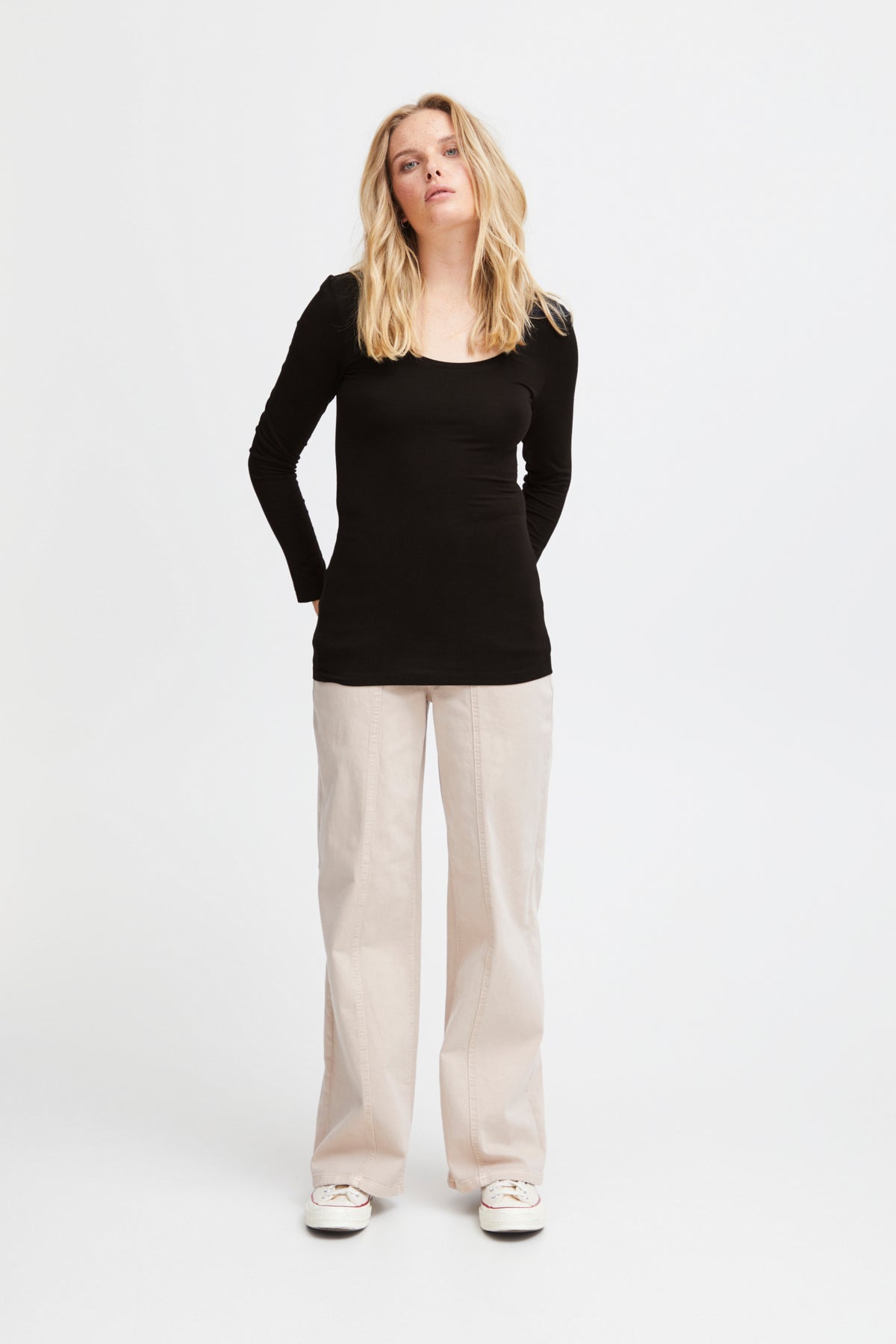 ICHI IHZOLA PLAIN T-Shirt-Black