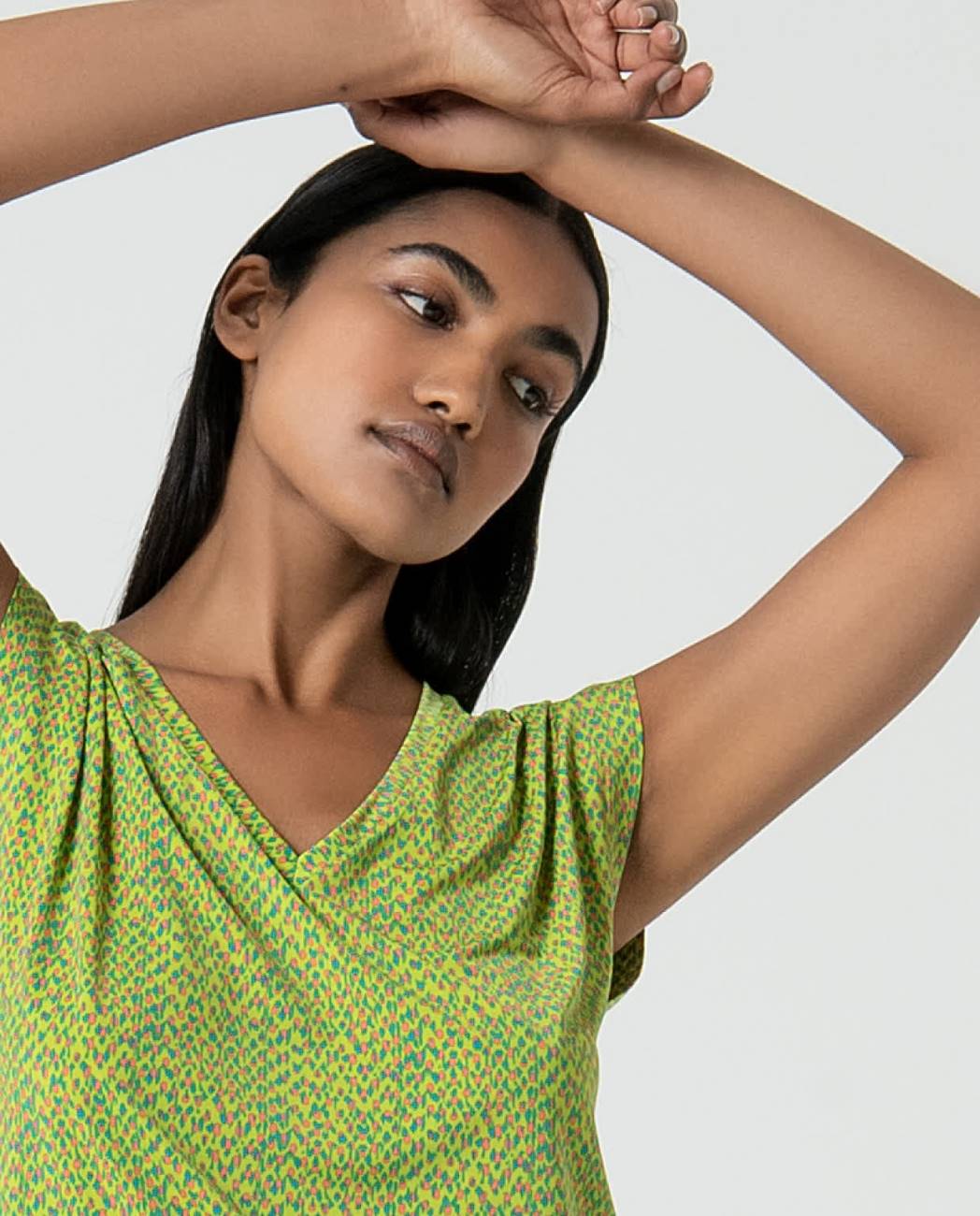 Surkana ORLY V neck top