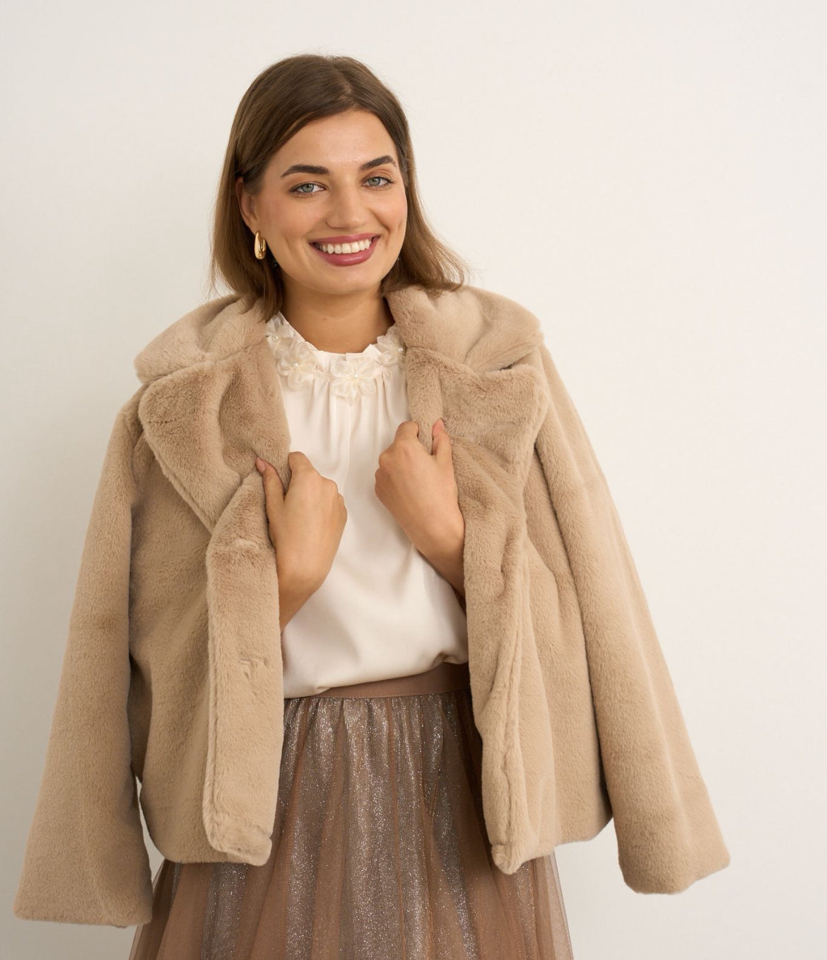 Kyla Faux Fur Beige