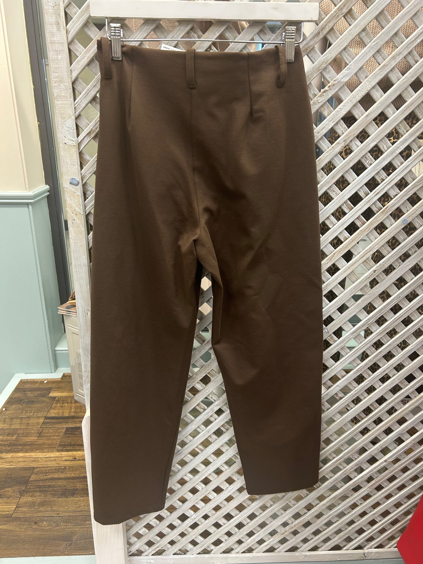 Zola pull on Trousers with Pin Tuck