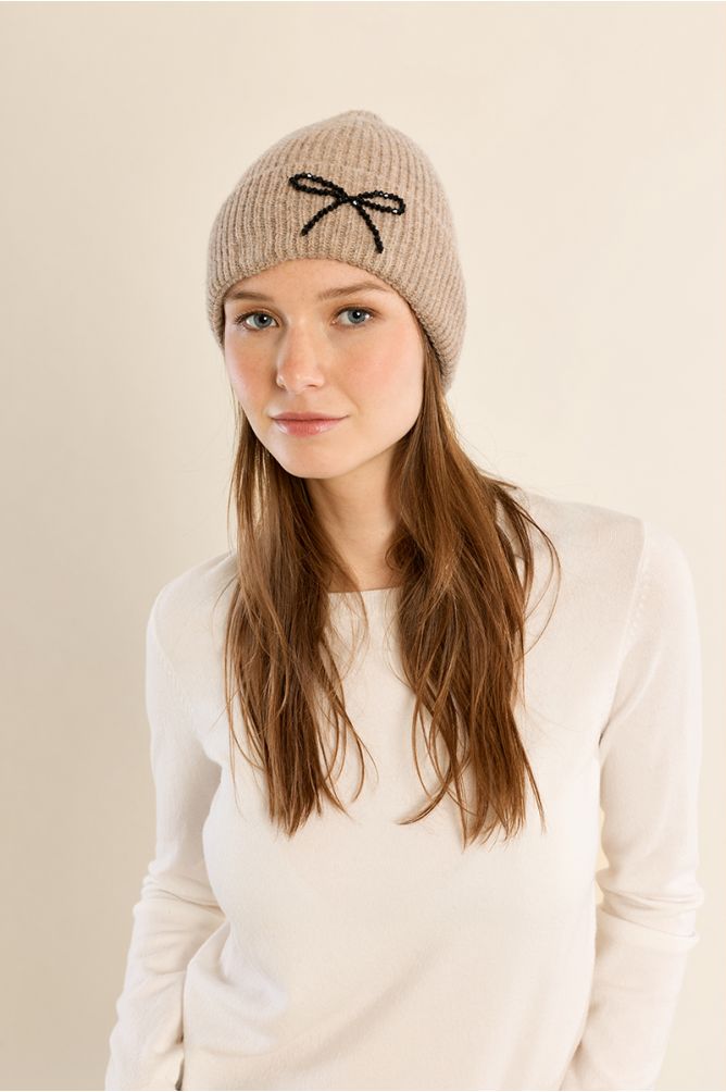 Molly Bracken Ribbed Knitted Hat with Bow - Beige.