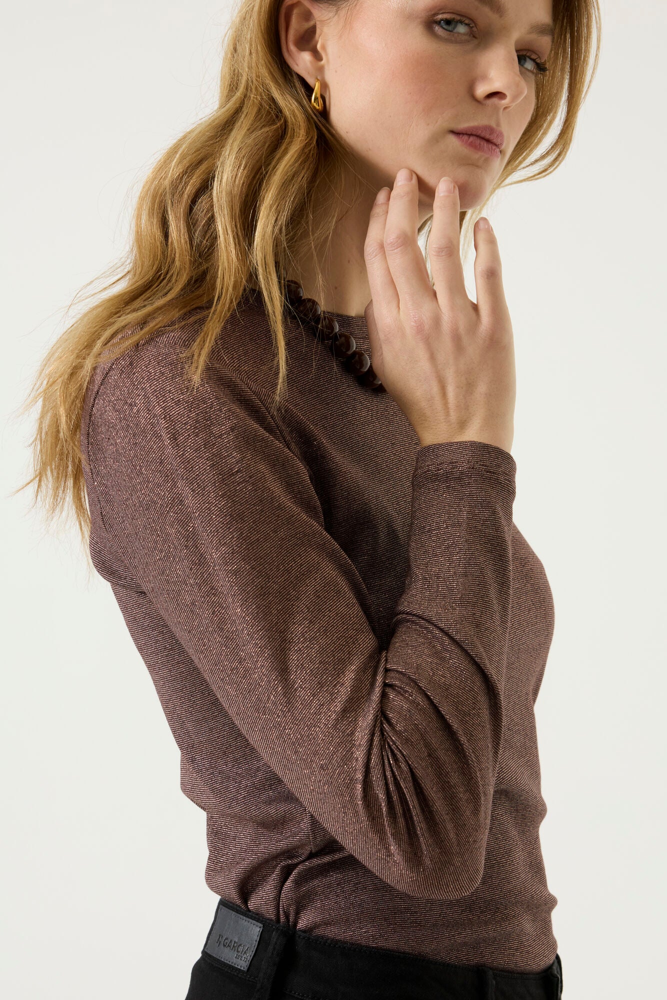 Garcia Long Sleeve Shimmer Top - Brown.