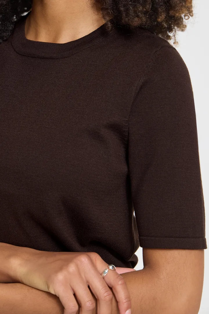 ICHI IHLULS O-NECK SS Short Sleeve Knit Brown.