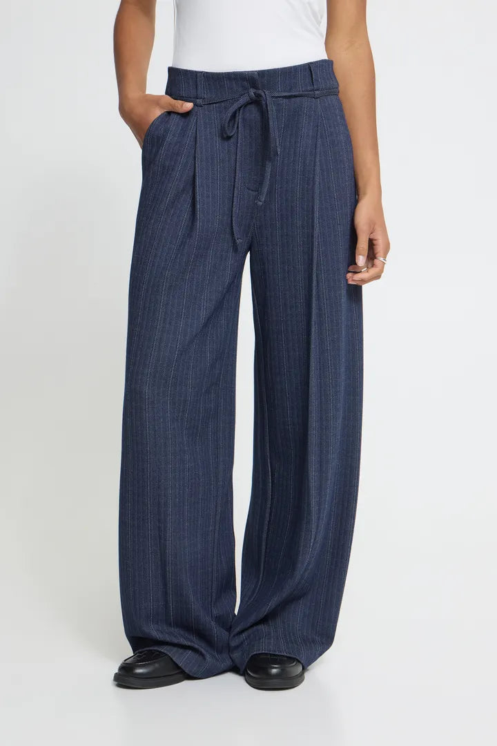 ICHI IHKATE PINELLE WIDE PA Trousers - Navy / White