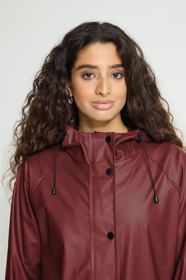 ICHI IHTAZI JA Rain Jacket - Burgundy.
