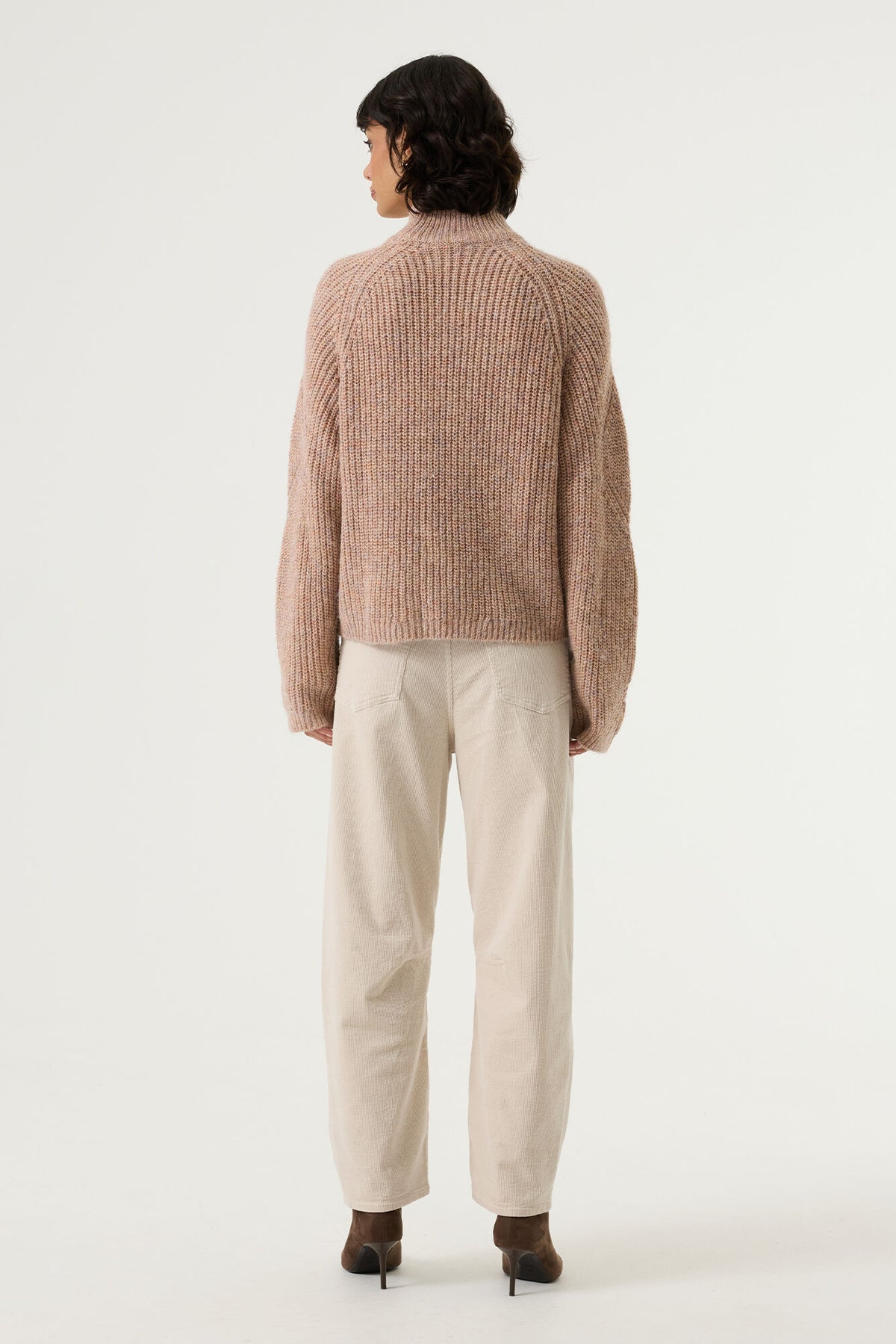 Garcia Chyla Corduory Barrel Fit - Beige.