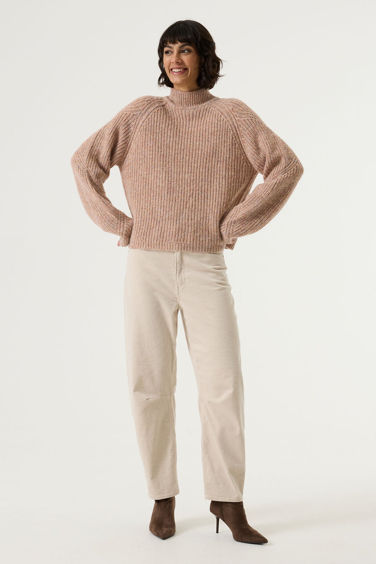 Garcia Chyla Corduory Barrel Fit - Beige.