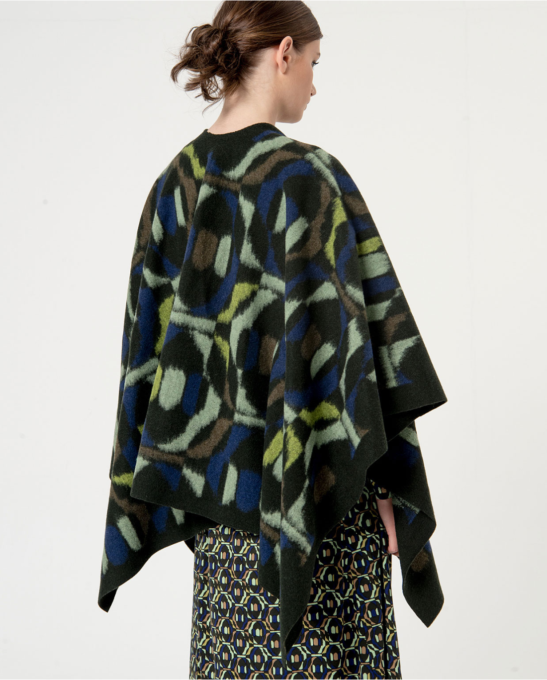 Surkana Printed Open Poncho. Green