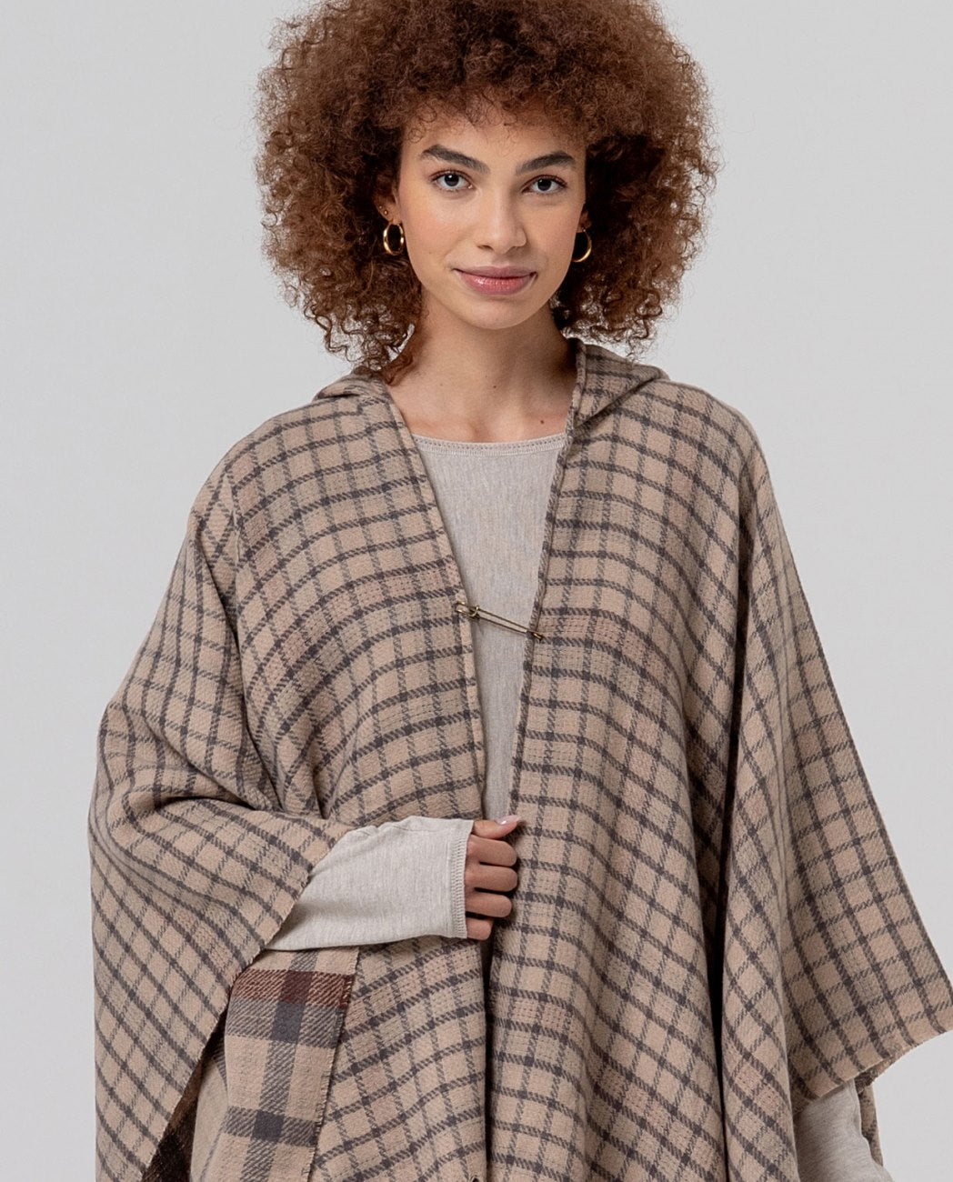 Surkana Hooded poncho - Beige Mix.