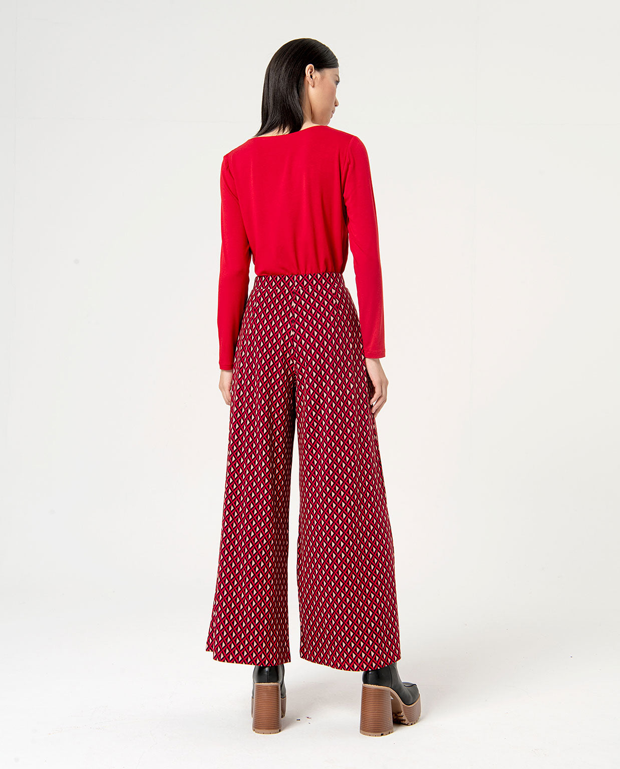 Surkana Wide Trousers With Darts. Red