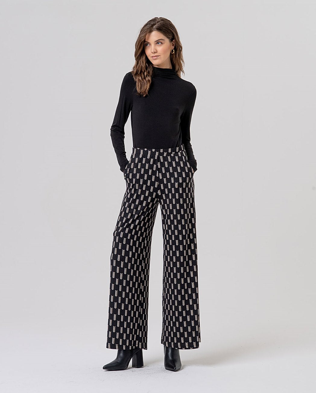 Surkana Straight & Wide Leg Trousers - Black Mix.