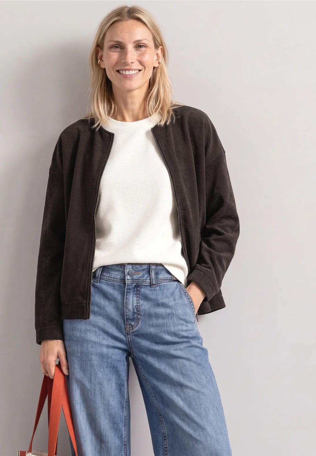 Street One Bomber round neck with Corduroy Look - Dark Brown.