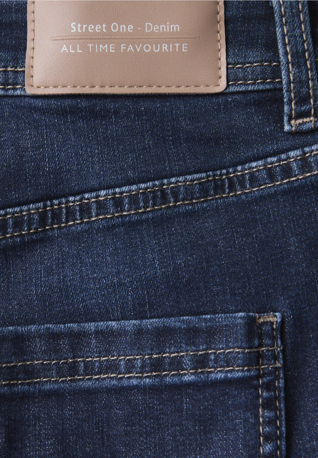 Street One Bootcut Jeans - Dark Wash.