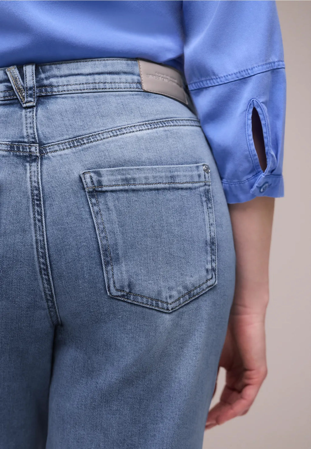 Street One Karlie Barrel High Waist Jean - Light Blue.