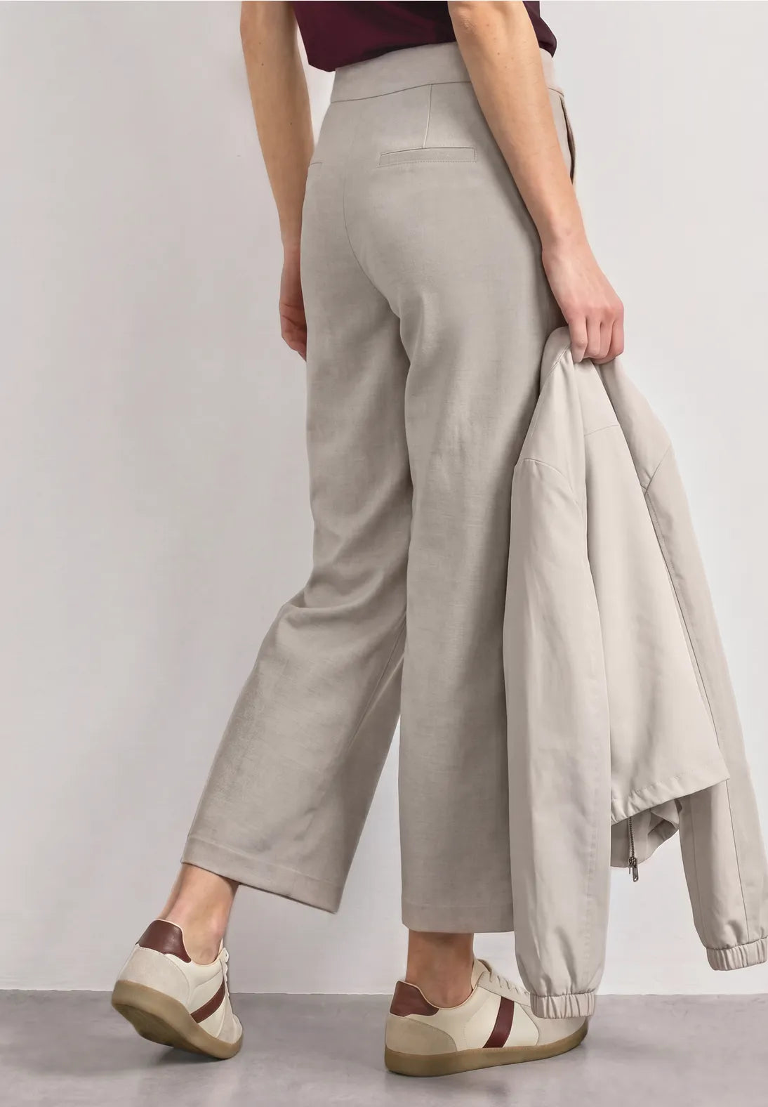 Street One HIgh Waisted Culottes with Buckle Detail - Oatmeal.
