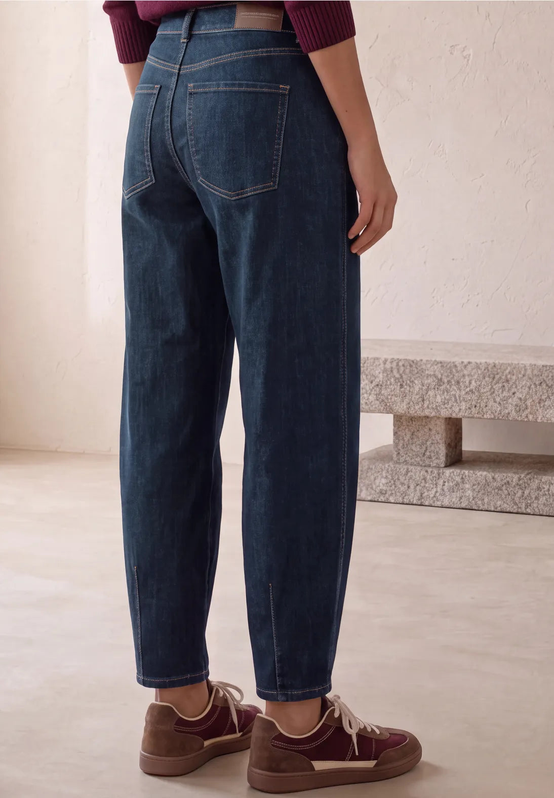 Street One Karlie Barrel Jean - Dark Wash.
