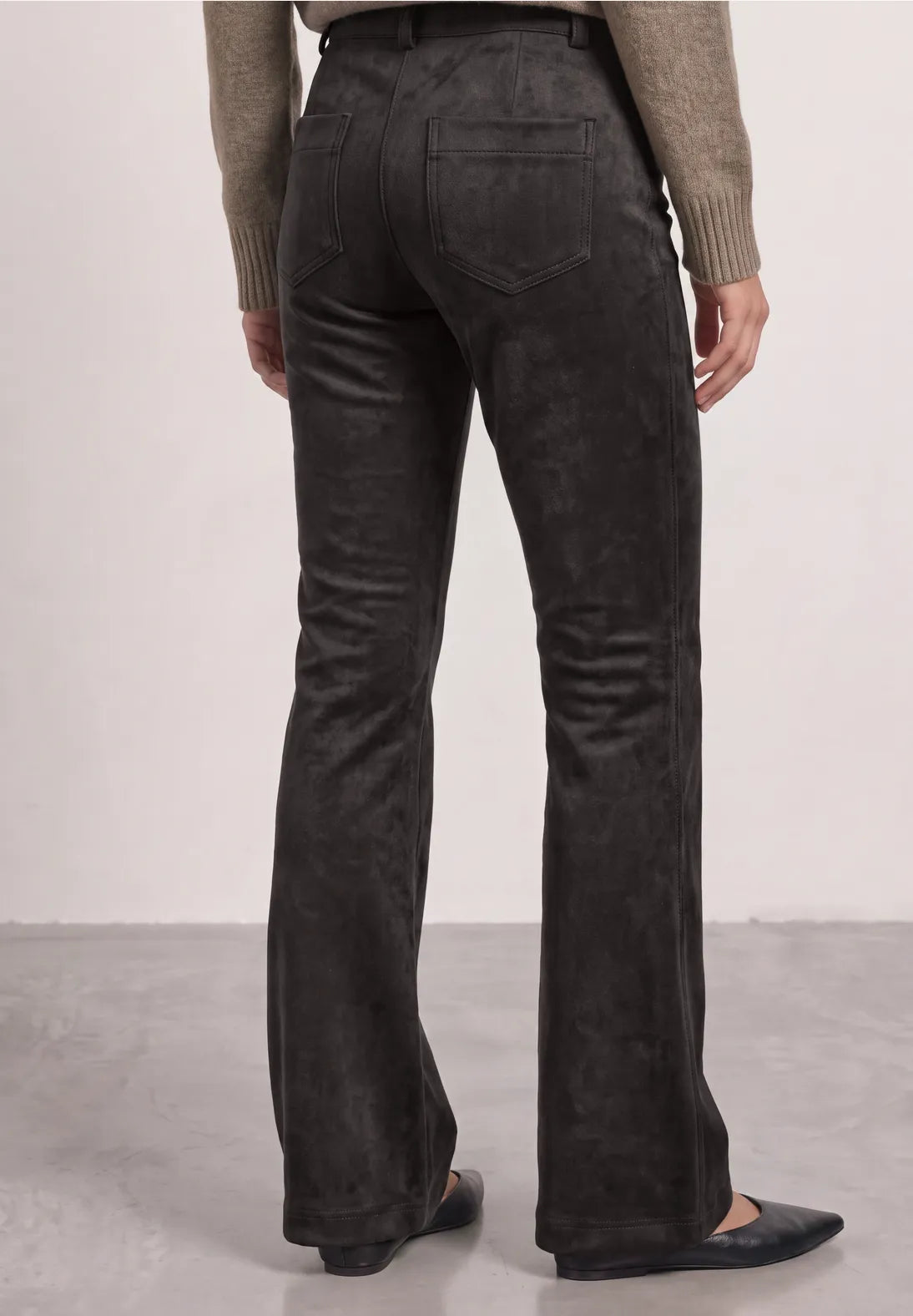 Street One Bootcut Velour Trousers in a slim Fit - Brown.