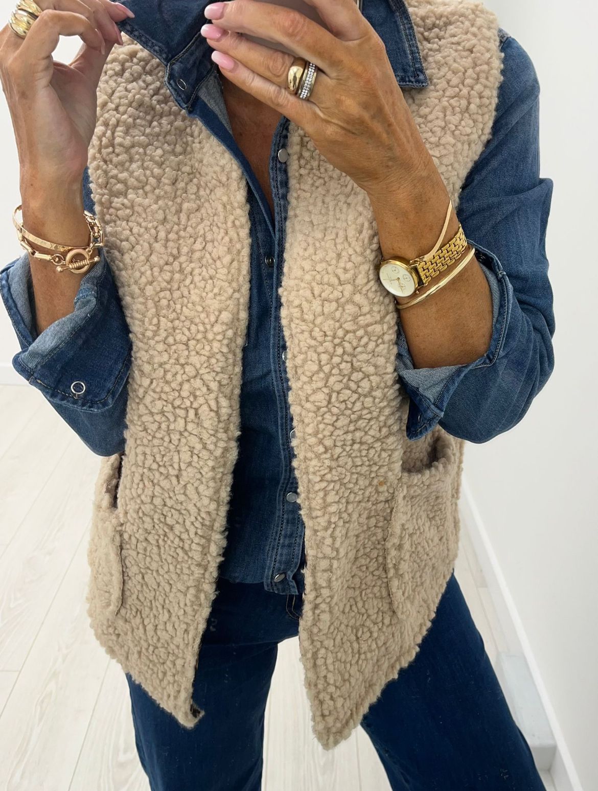 Kyla Reversible Teddy Gilet-Natural