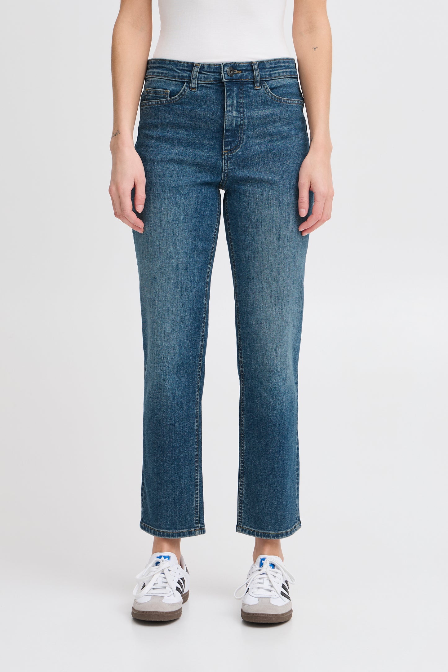 ICHI IHTWIGGY RAVEN Mom fit jeans