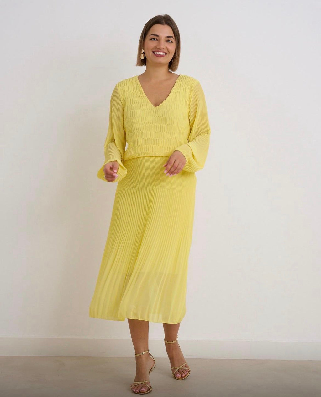 Kyla Pleated Dress - Lemon.
