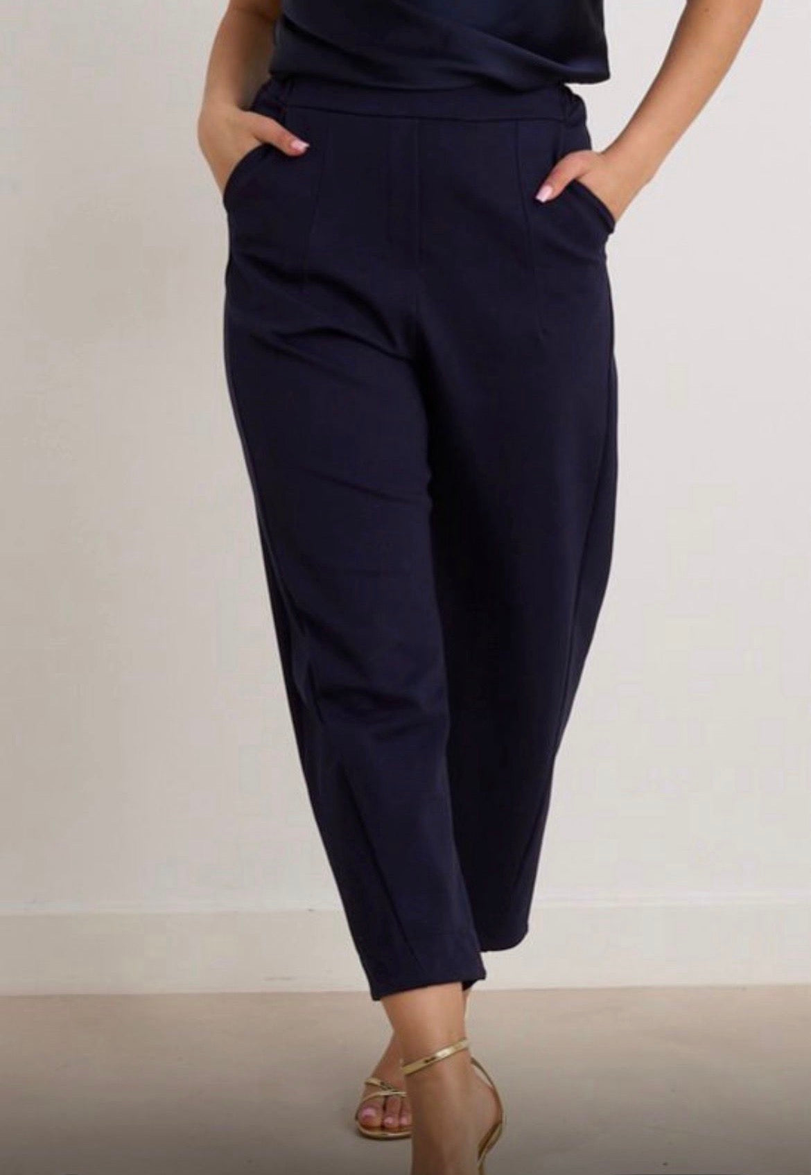 Kyla Barrel Leg Trouser - Navy.