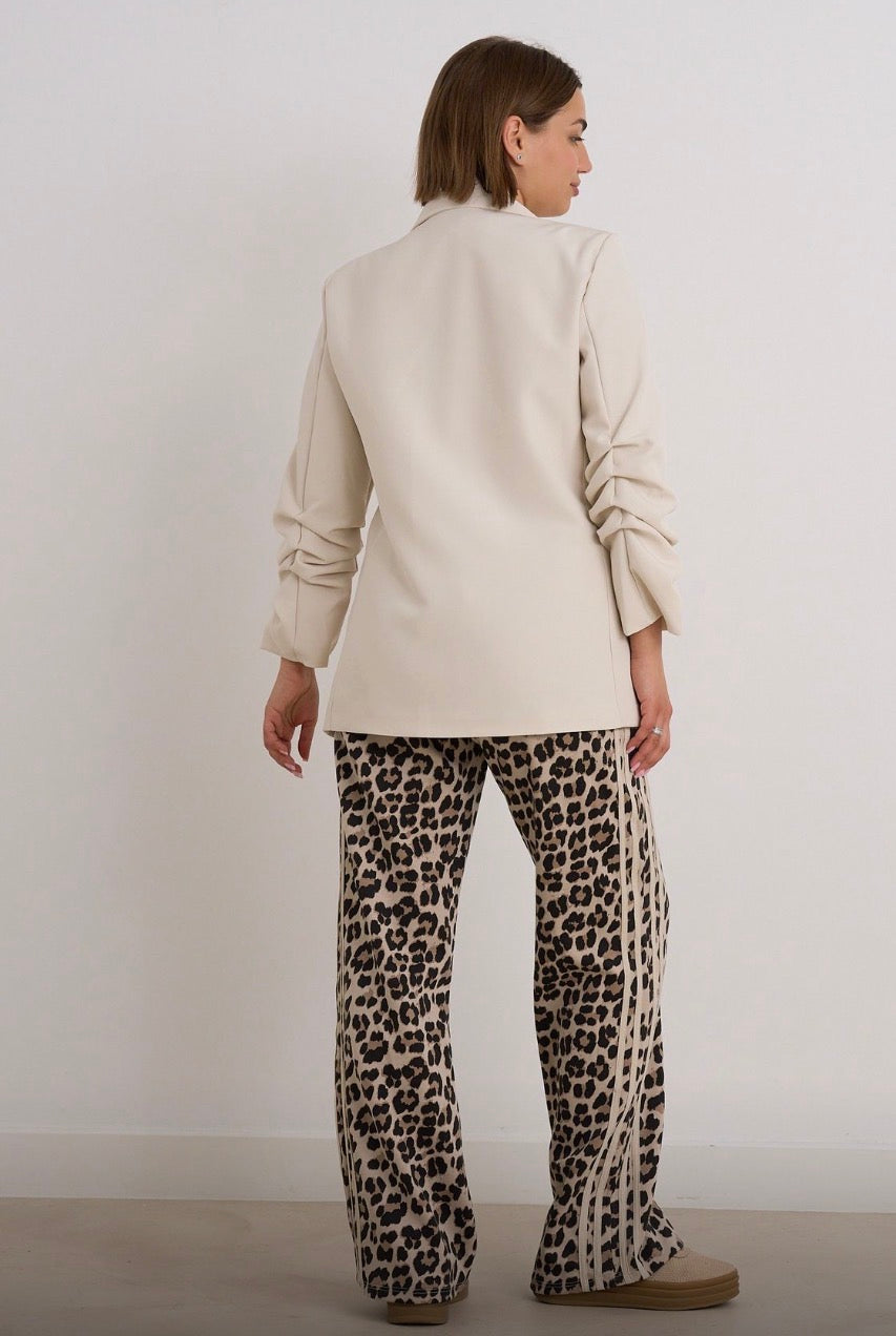 Kyla Blazer Rouched Sleeve - Beige.