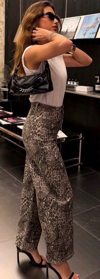 Kyla Barrel Jeans - Leopard