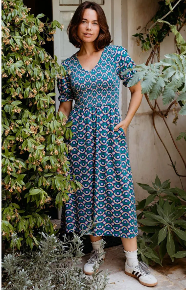 Sugarhill Daphne Shirred Jersey Midi Dress - Navy Kaleidoscope Daisy.