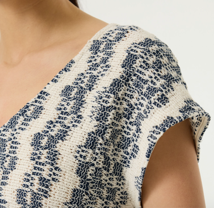 Garcia Ladies Texture Top with V Neck Front and Back - Navy & Beige Mix