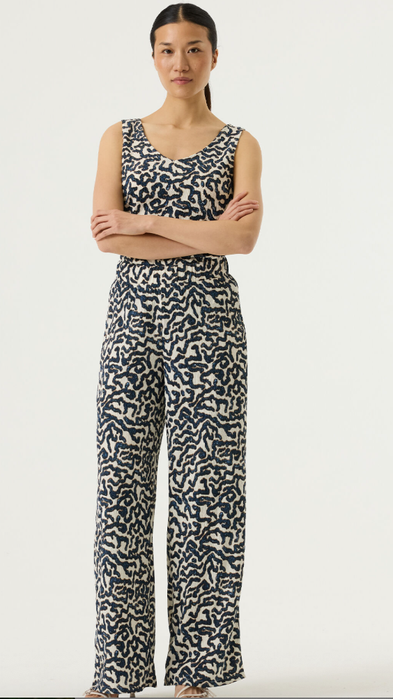 Garcia Ladies Leopard Print Singlet - Beige & Navy Mix.