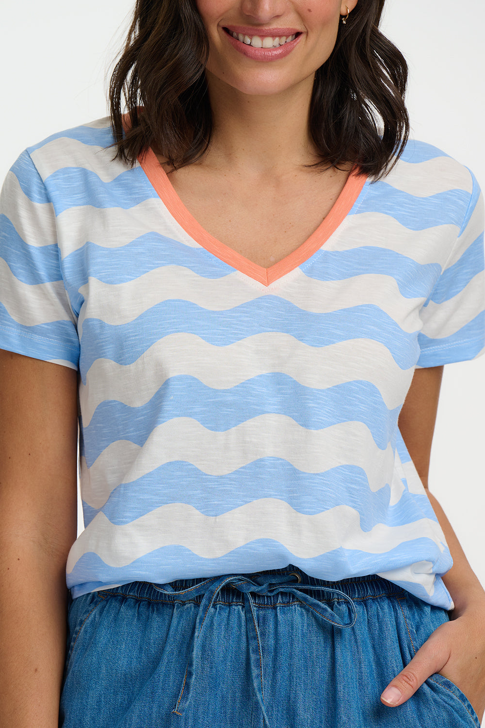 Sugarhill Khloe V Neck T/Shirt Off White / Blue Surf Waves.