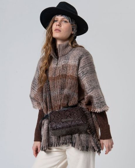 Surkana Plaid Poncho with Zipper - Chocolate