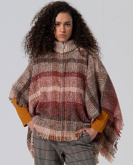 Surkana Plaid Poncho with Zipper - Maroon