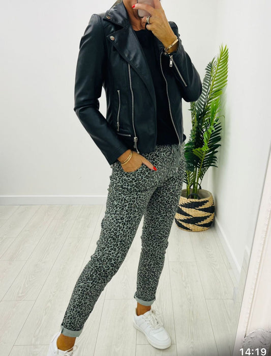 Kyla Joggers-Leopard