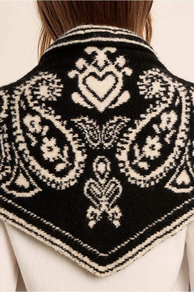 Molly Bracken Knitted Bandana Scarf - Black & Cream.