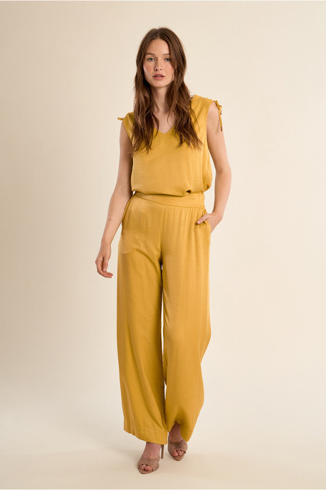 Molly Bracken Straight Flowing Trousers - Gold.