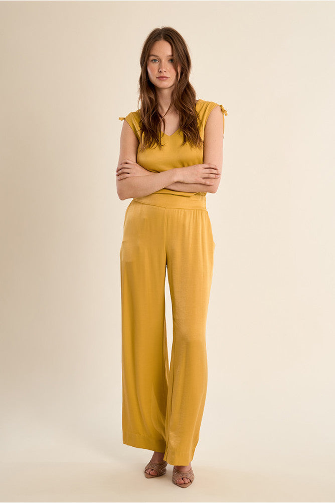 Molly Bracken Straight Flowing Trousers - Gold.