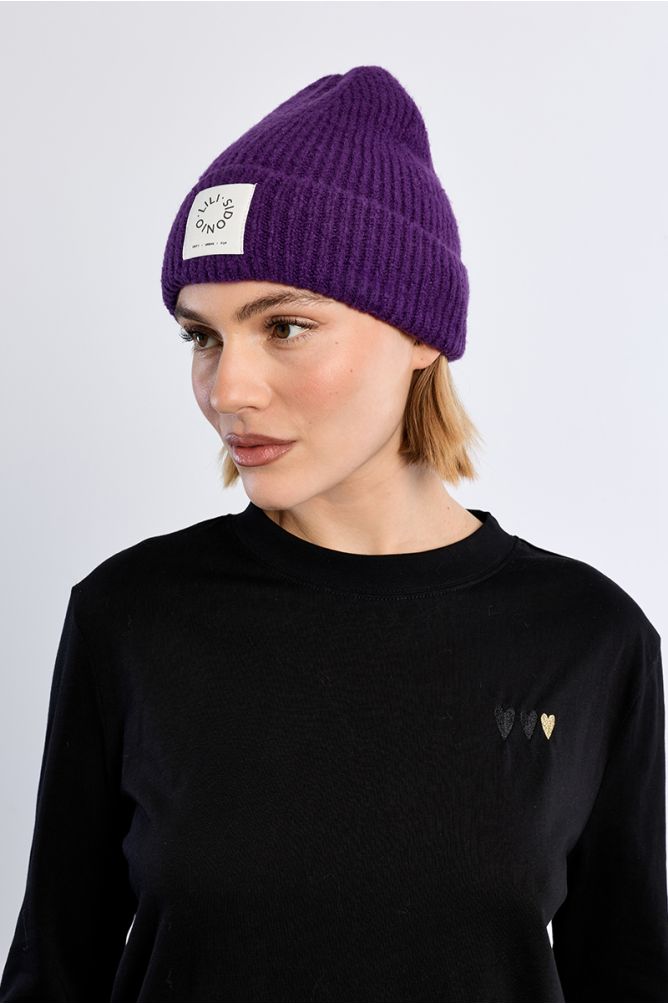 Molly Bracken Knitted Beanie - Purple.