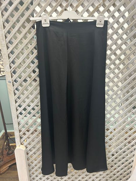 Kyla Satin Look Skirt Black