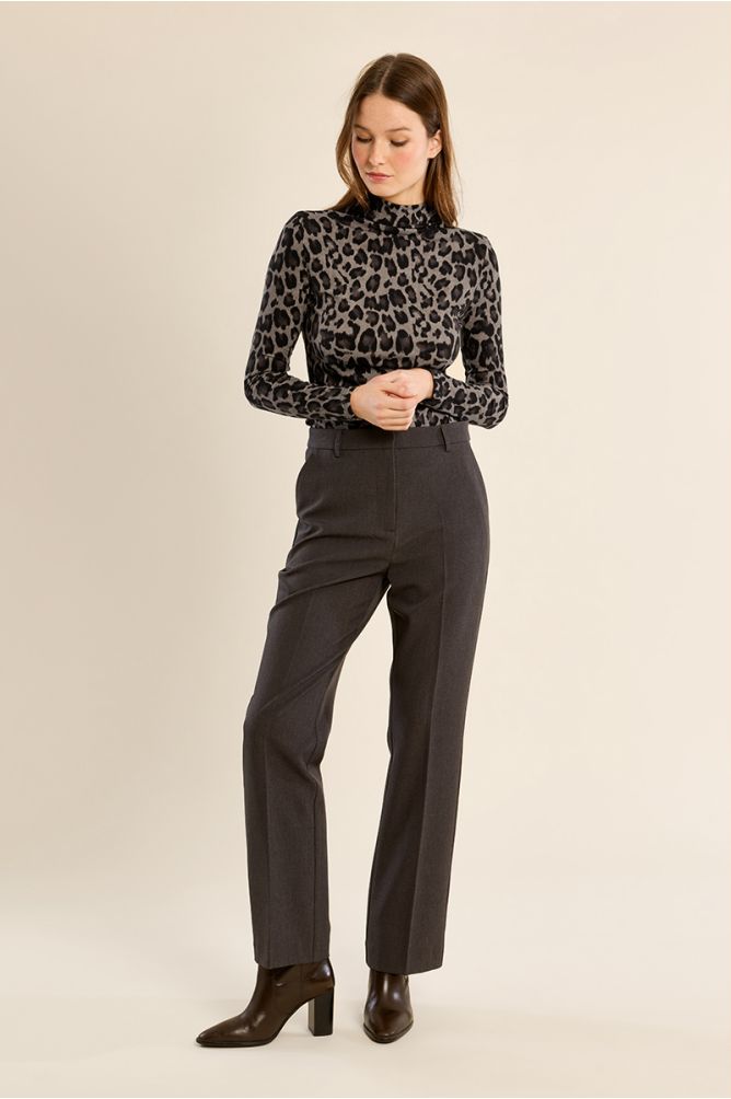 Molly Bracken Turtle Neck Top - Leopard.