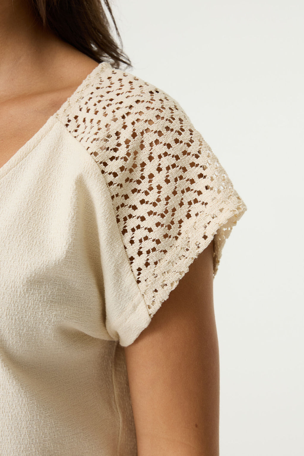 Garcia Top with open stitching detail - Beige