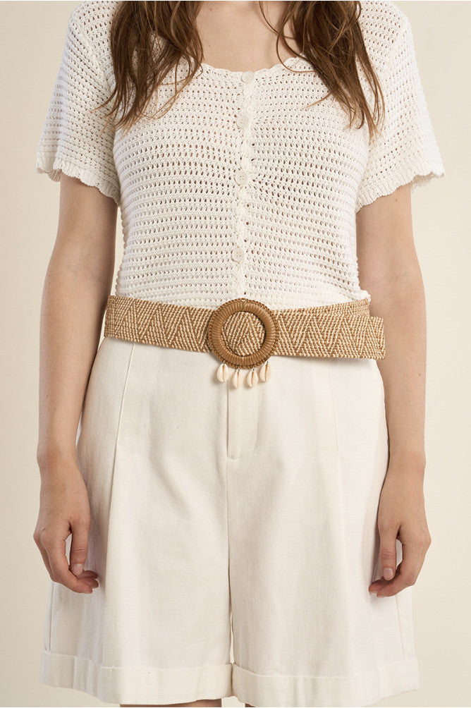 Molly Bracken Rafia Belt with Shell Buckle - Caramel.