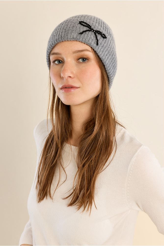 Molly Bracken Ribbed Knitted Hat with Bow - Grey.
