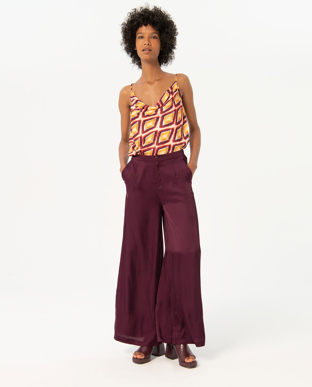 Surkana Wide long trousers-Maroon